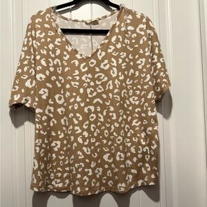 Umgee Leopard Print V-Neck Top - Tan and White